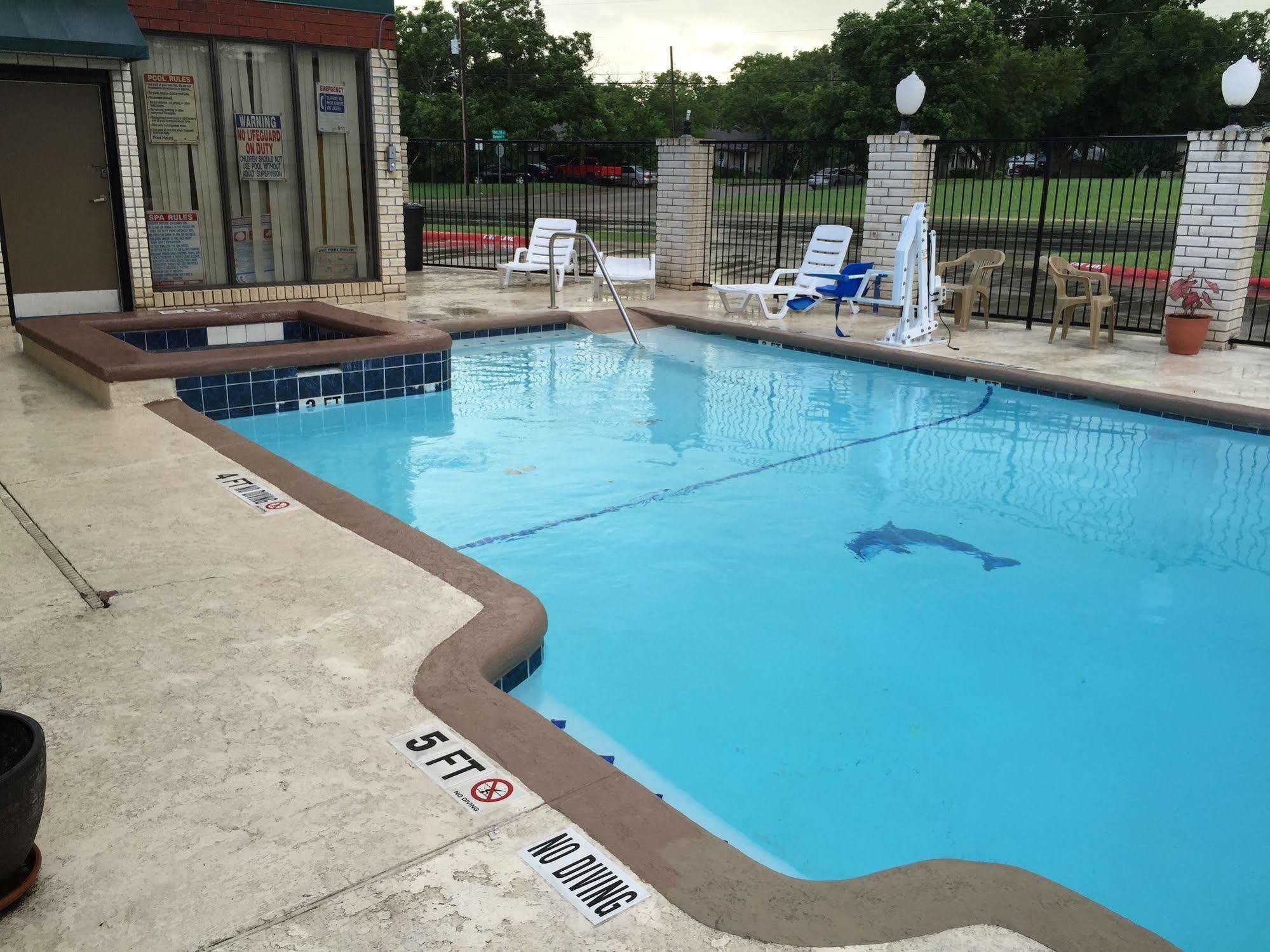 Days Inn By Wyndham New Braunfels Luaran gambar